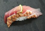 バケアカムツの焼霜造握り