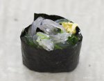 生しらす軍艦巻き