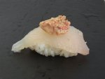 カワハギの握り肝のせ