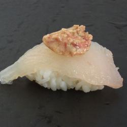 1400貫目 カワハギの握り肝のせ Web寿司図鑑