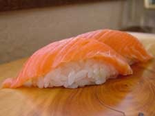 152貫目]サーモントラウト | WEB寿司図鑑